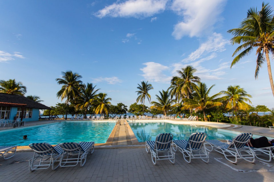 hotelpool-villa-tropico-jibacoa
