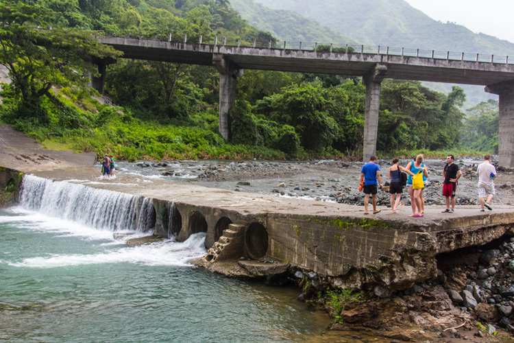 Baden in der Sierrra Maestra Baden in der Sierrra Maestra