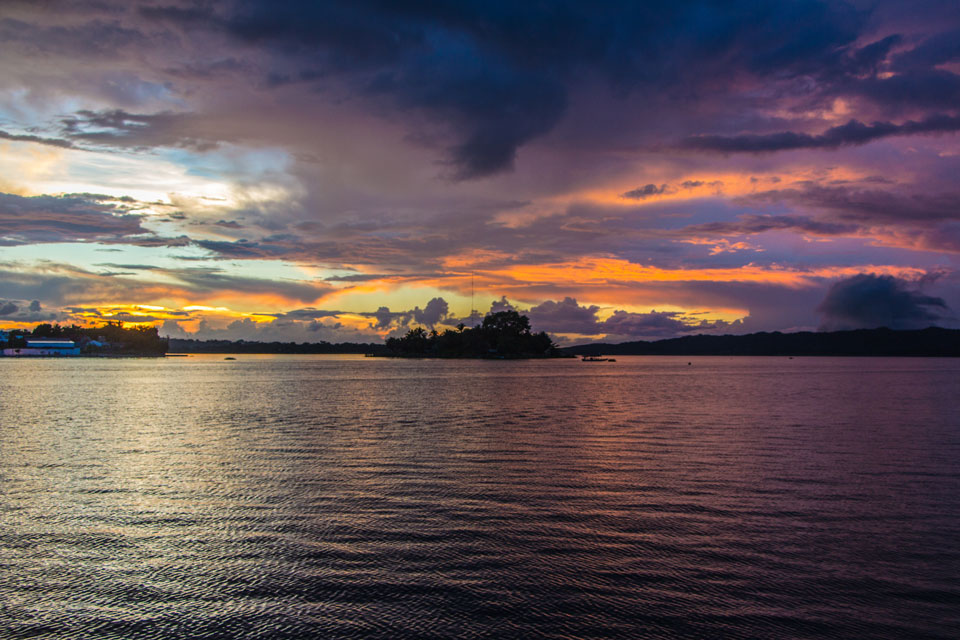 Sonnenuntergang in Flores Guatemala See