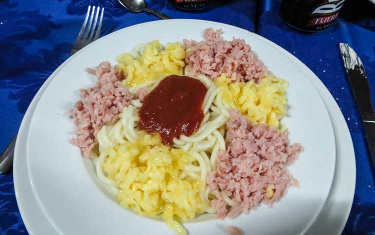 Kuba Reisetipps: Spaghetti in Kuba. Oft nur Nudeln mit Ketchup