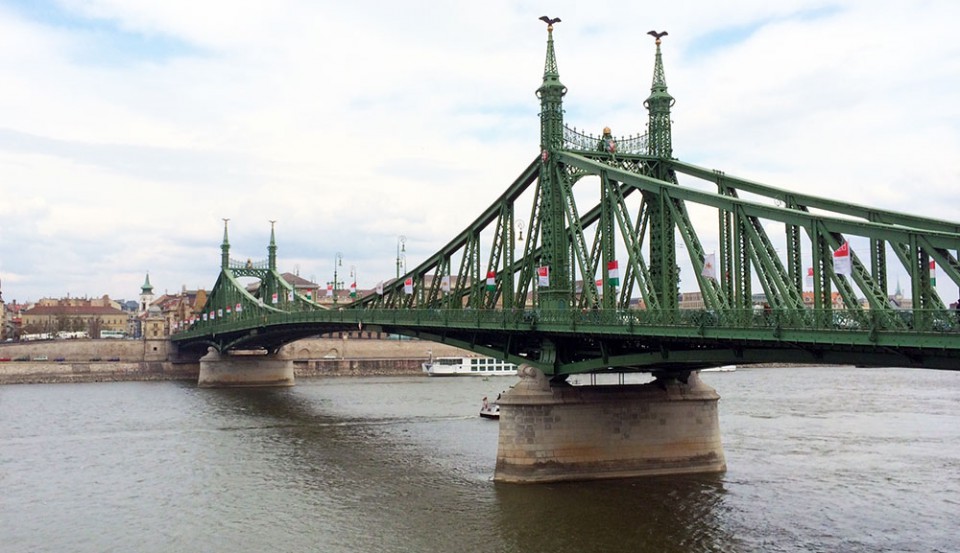 budapestonbike_elisabethbruecke