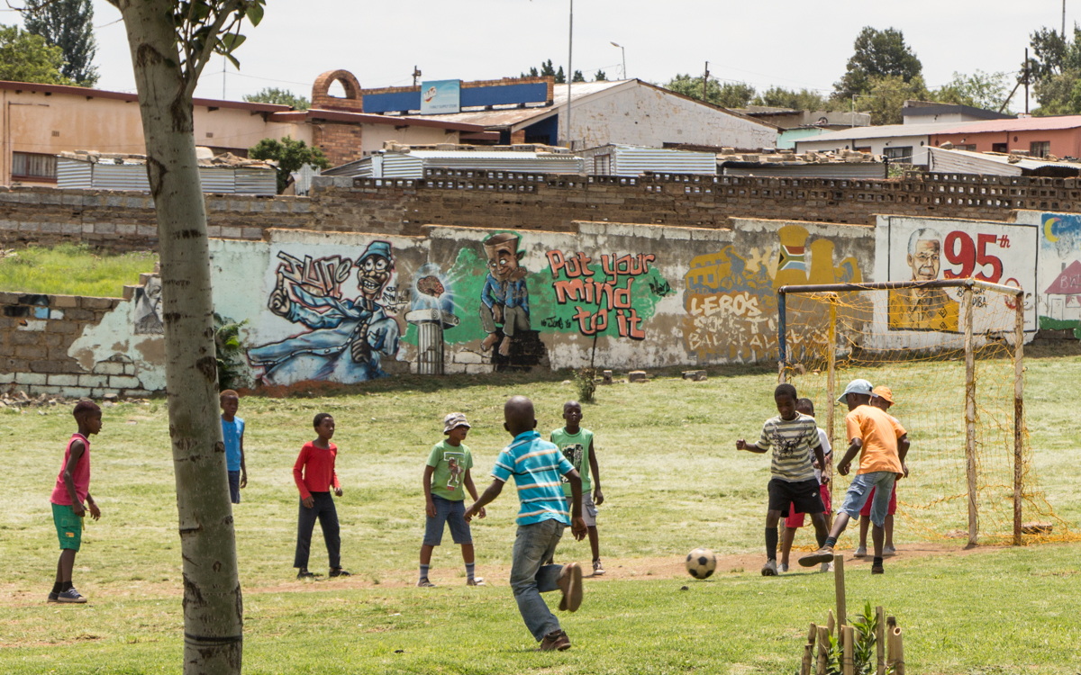 Lebos Backpacker Kinder Fußball
