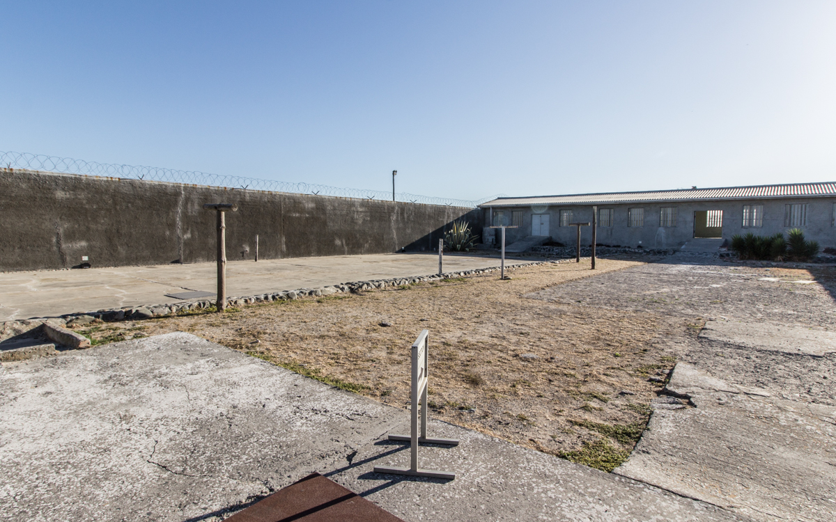 Robben Island Tour Innenhof Ausgang