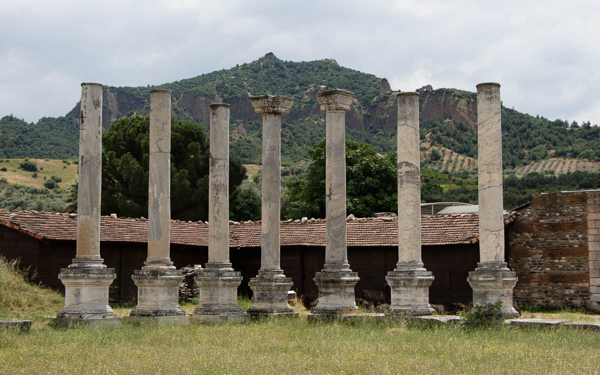 sardes-saeulen-berge
