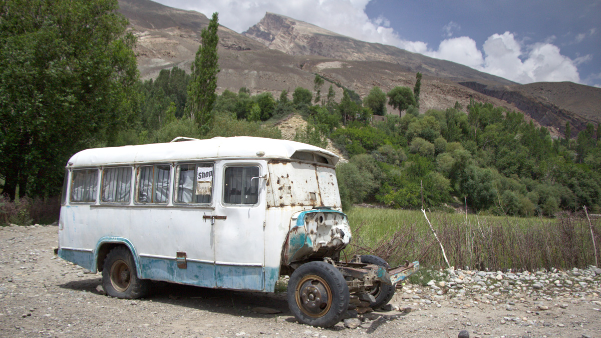 langar-tadschikistan-auto