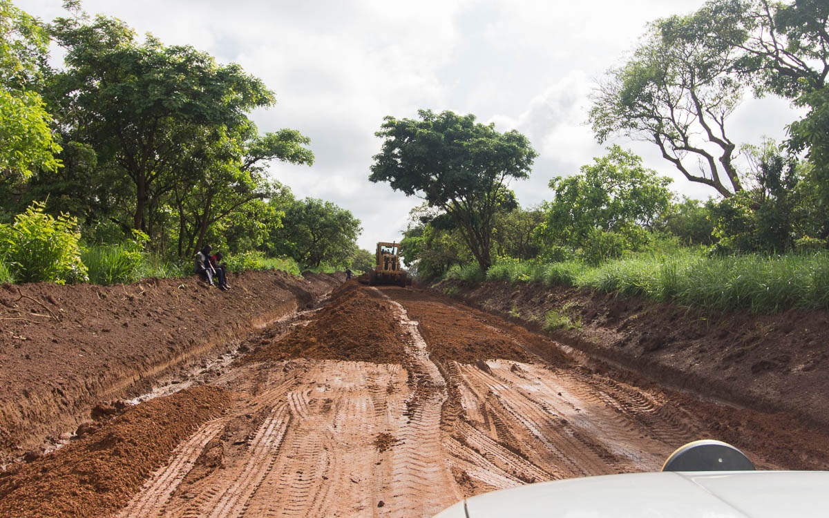 fahrt-murchison-falls-np-nach-fort-portal-strasse