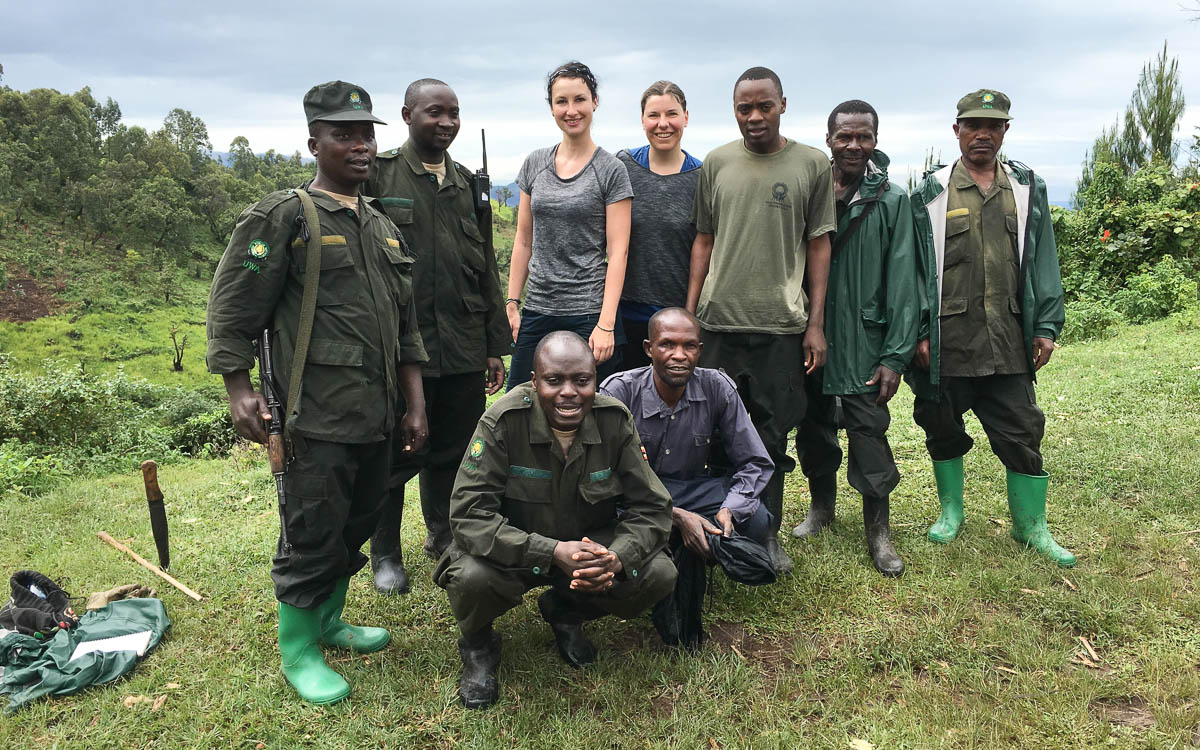 ranger-tracker-gorilla-trekking-uganda-bwindi-nationalpark