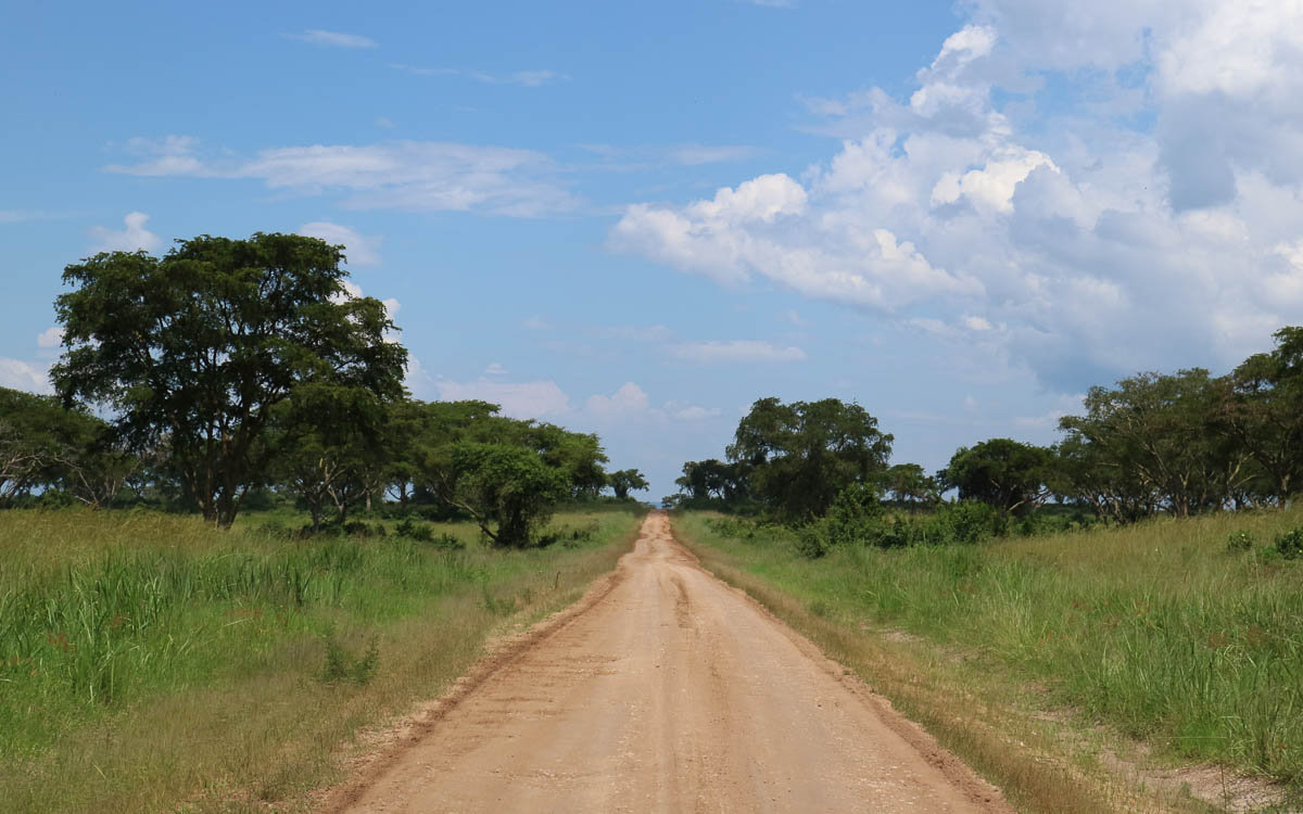 strasse-fortportal-queen-elizabeth-np-3