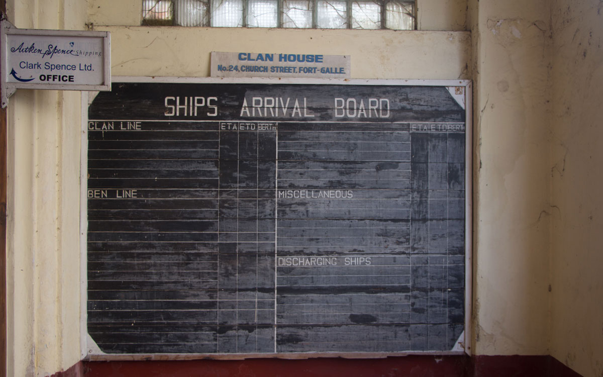 galle-fort- Tafel Schiffe Ankunft