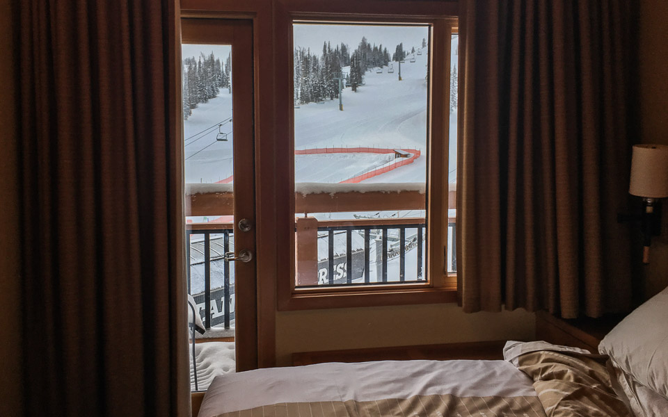 Sunshine Village Lodge Zimmer mit Blick auf Skipiste