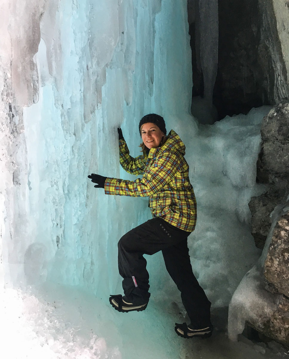 Katrin im Maligne Canyon Icewalk (Kanada Rocky Mountains)