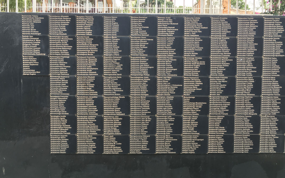 kigali-genozid-memorial-gedenktafel