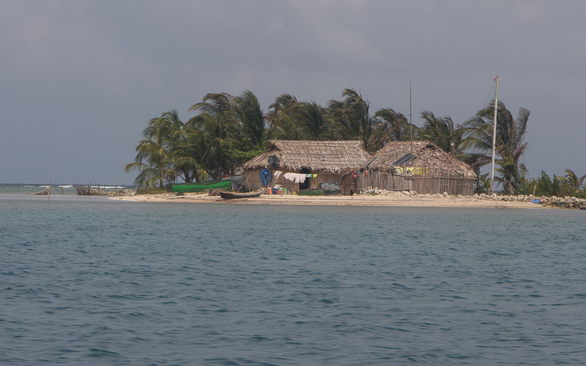 Eine der Kuna Yala Inseln in San Blas (Panama)