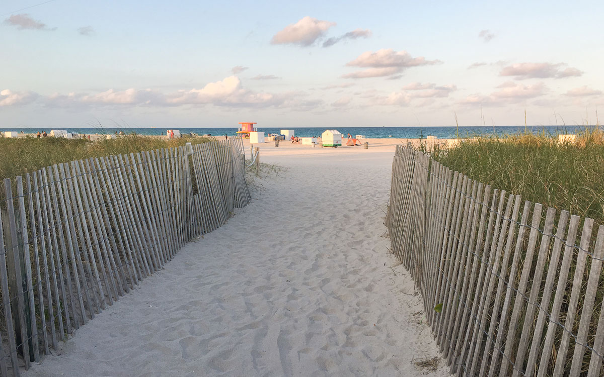 miami-beach-soutbbeach-strand