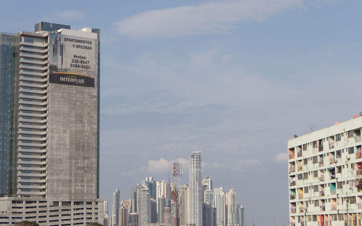 panama-city-slums-skyline-2