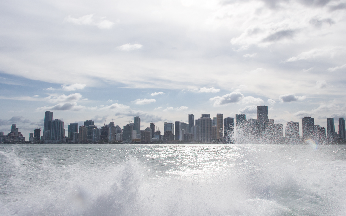 miami-skyline-bayside-bootstour-2