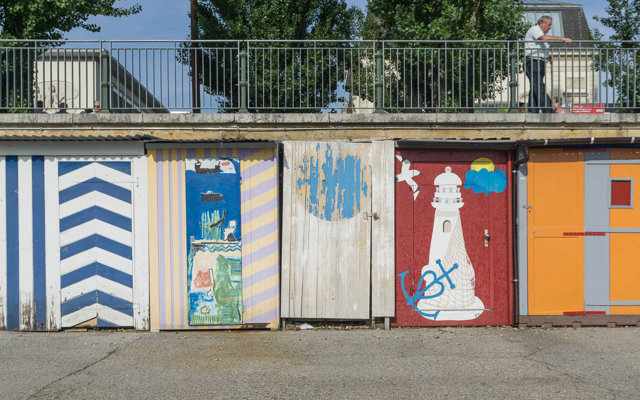 Neuchatel Sehenswürdigketien alte Fischerhütten Ufer