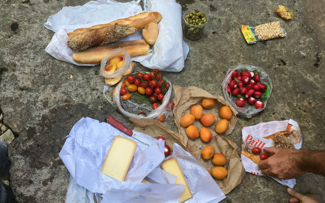 Picknick Areuse Schlucht Mittagspause