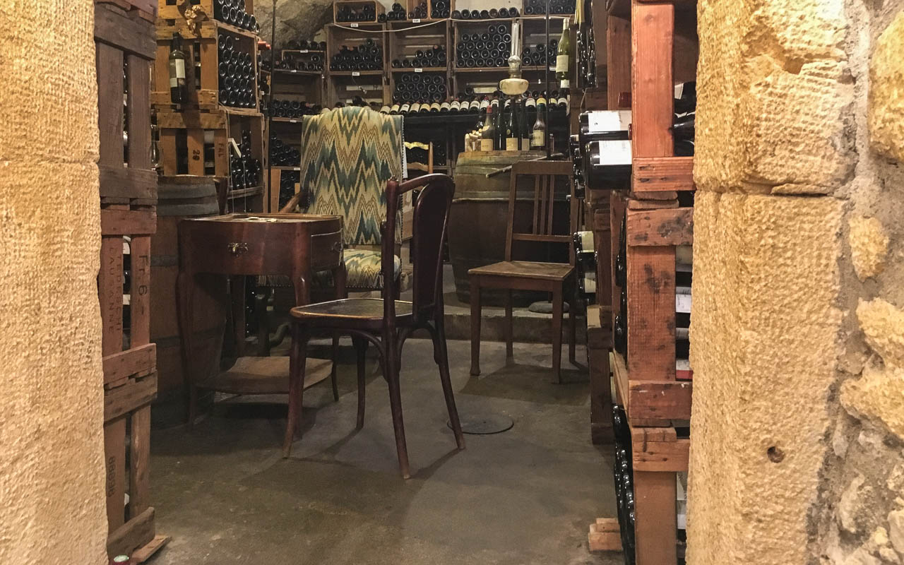 Neuchatel Altstadt Weinkeller Tipp