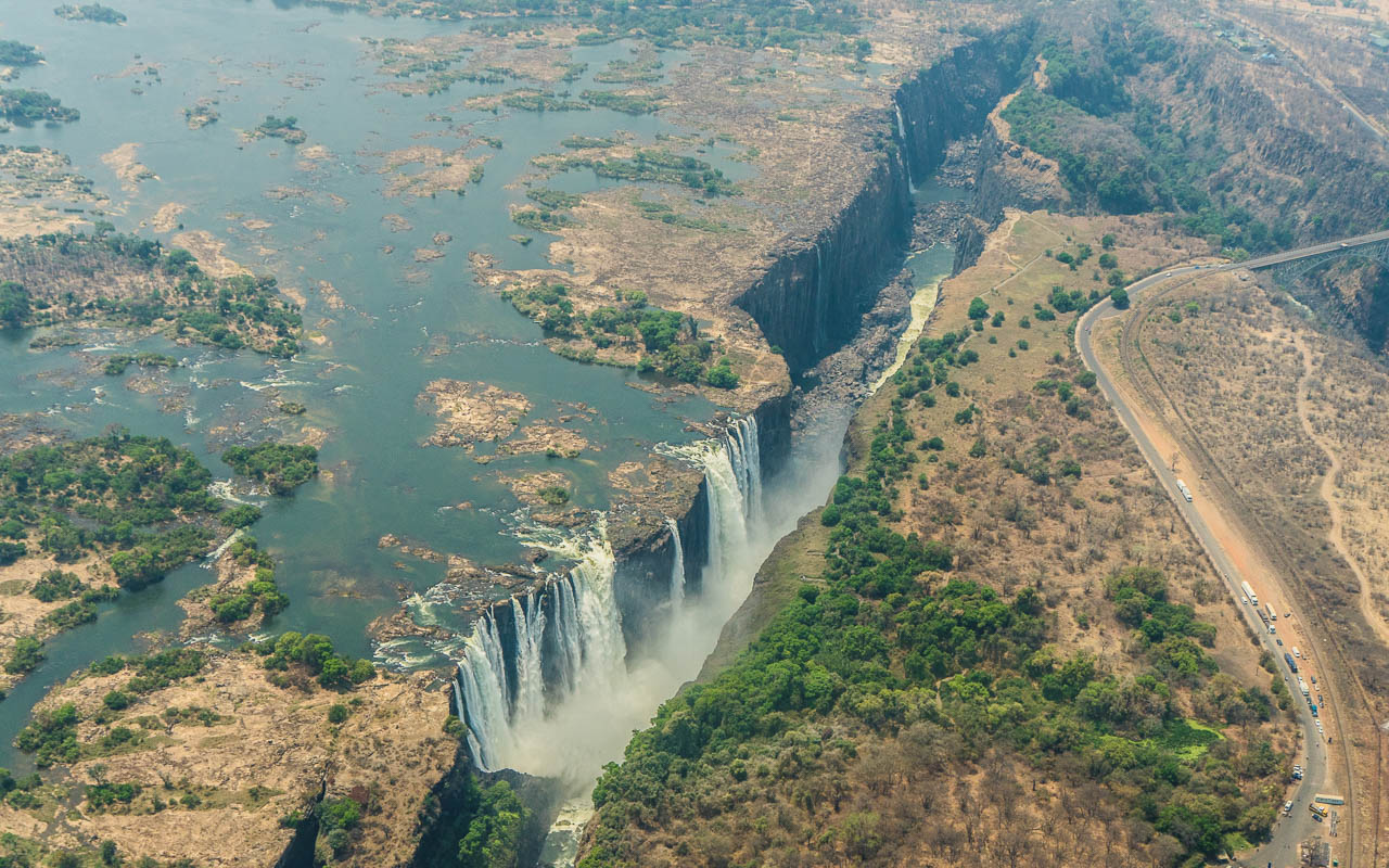 Victoria Falls Wasserälle Zimbabwe als Tagesausflug