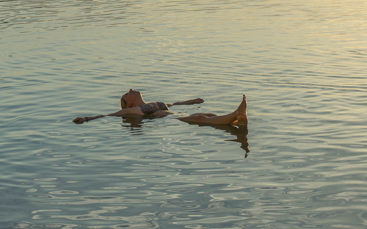 jordanien-totes-meer-baden