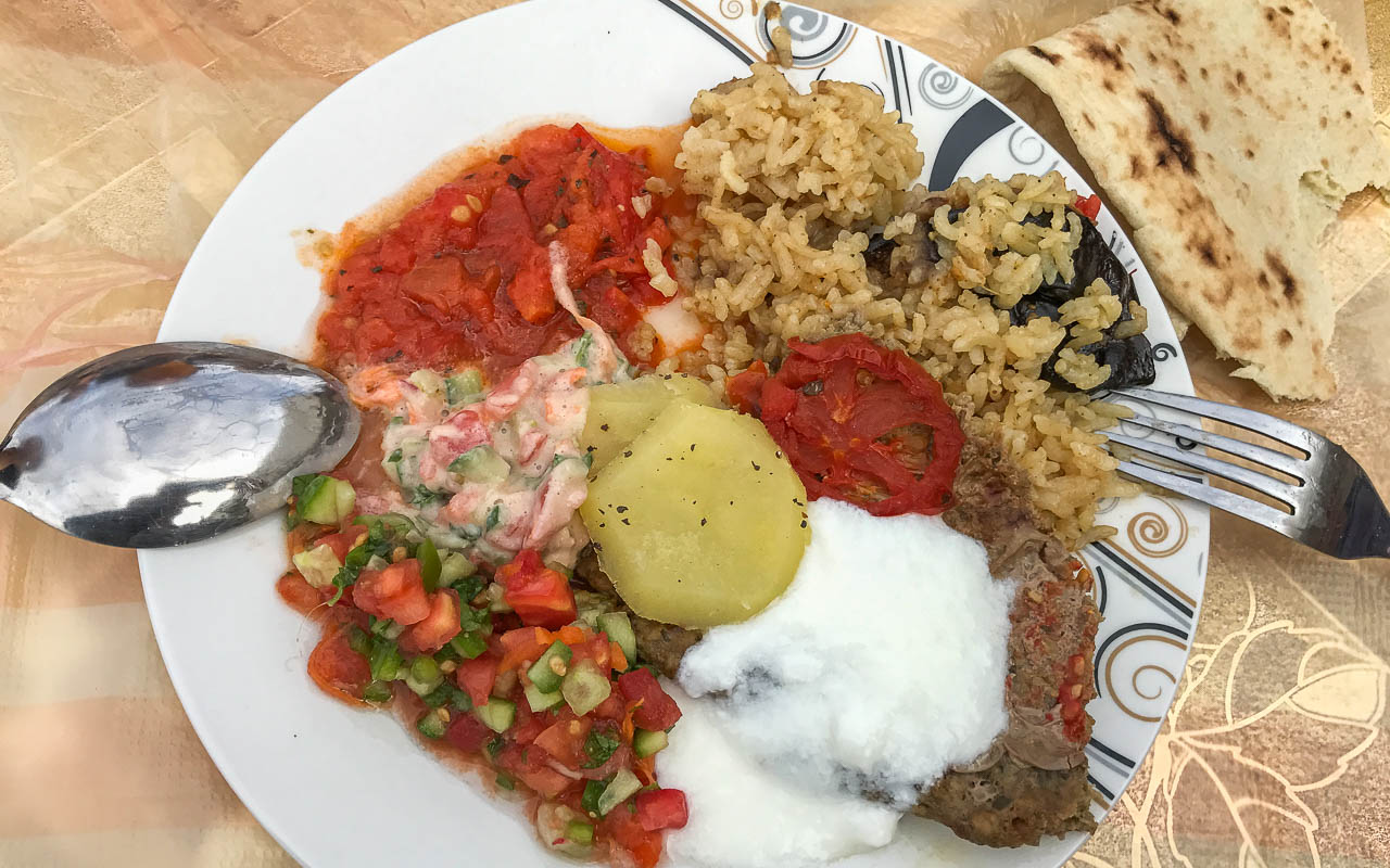 reisebericht-jordanien-rundreise-essen-bei-einheimischen