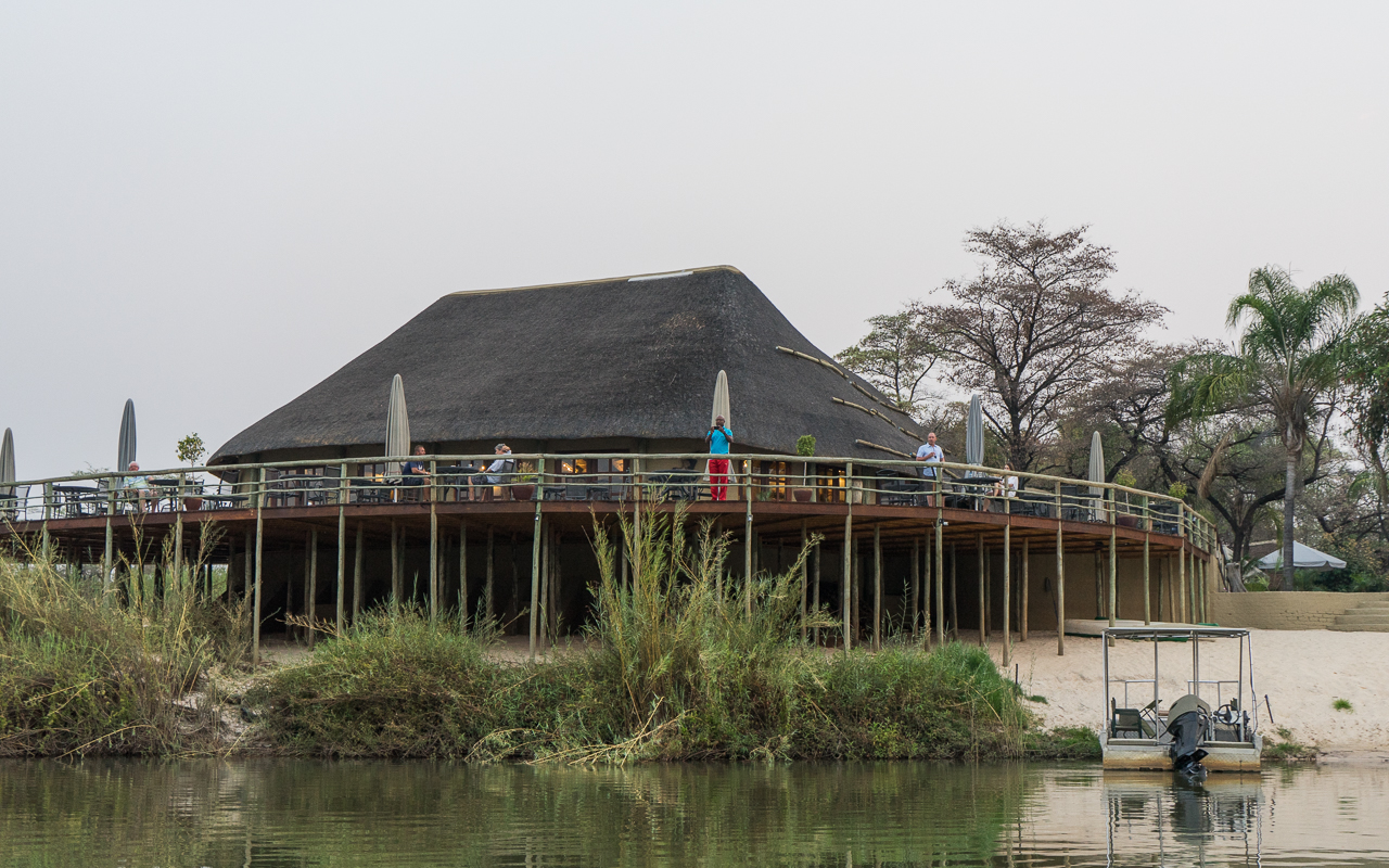 Hakusembe Lodge Okavango Fluss Namibia