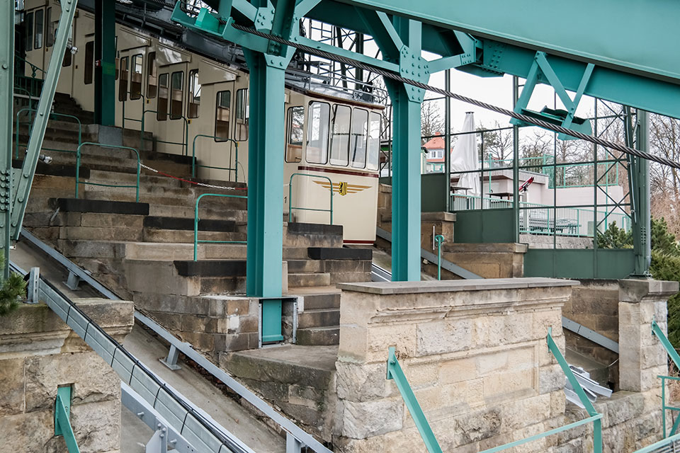 Schwebebahn in Dresden Loschwitz