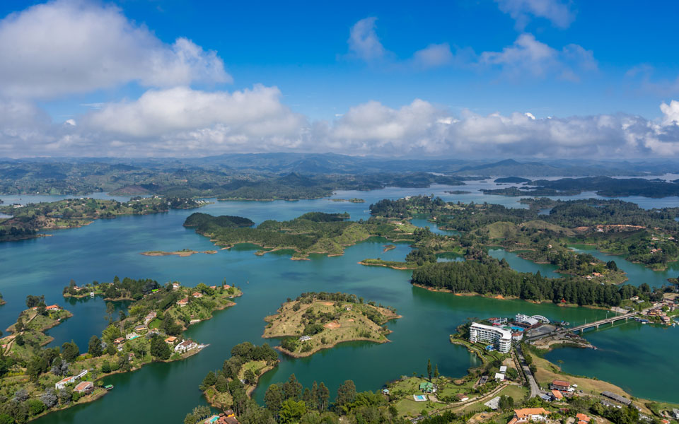 Fantastische Aussicht vom La Piedra del Penol in Guatape