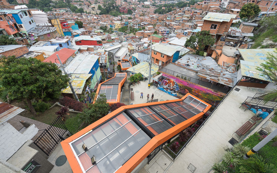 Rolltreppe in der Comuna 13 in Medellin