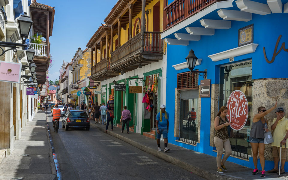cartagena-kolumbien-kirchen-ueber-altstadt