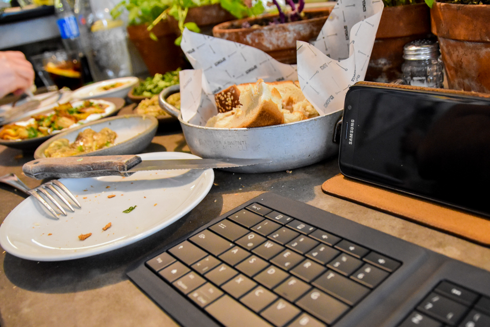 israel-tel-aviv-mobil-arbeiten