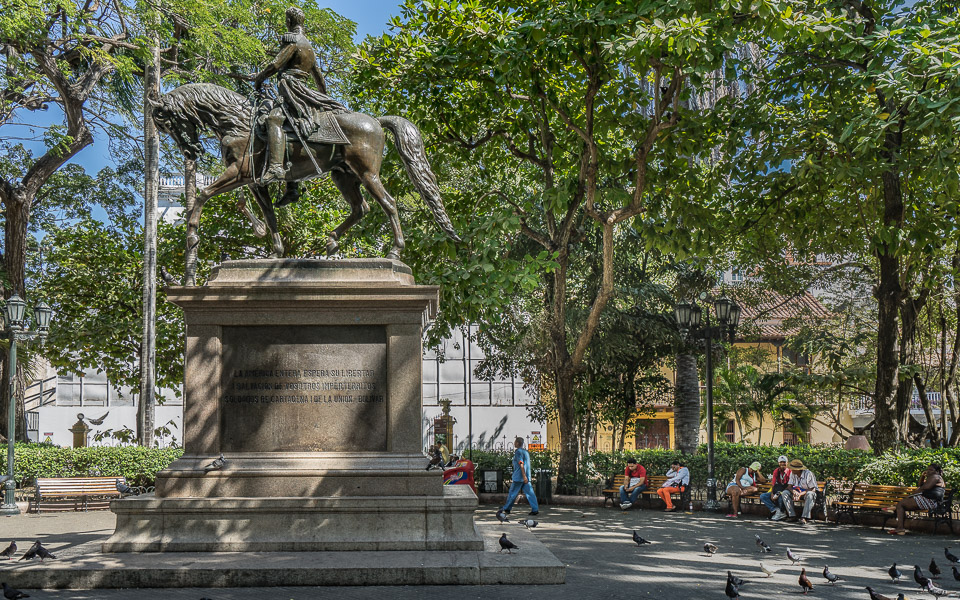 plaza-de-bolivar-cartagena-kolumbien