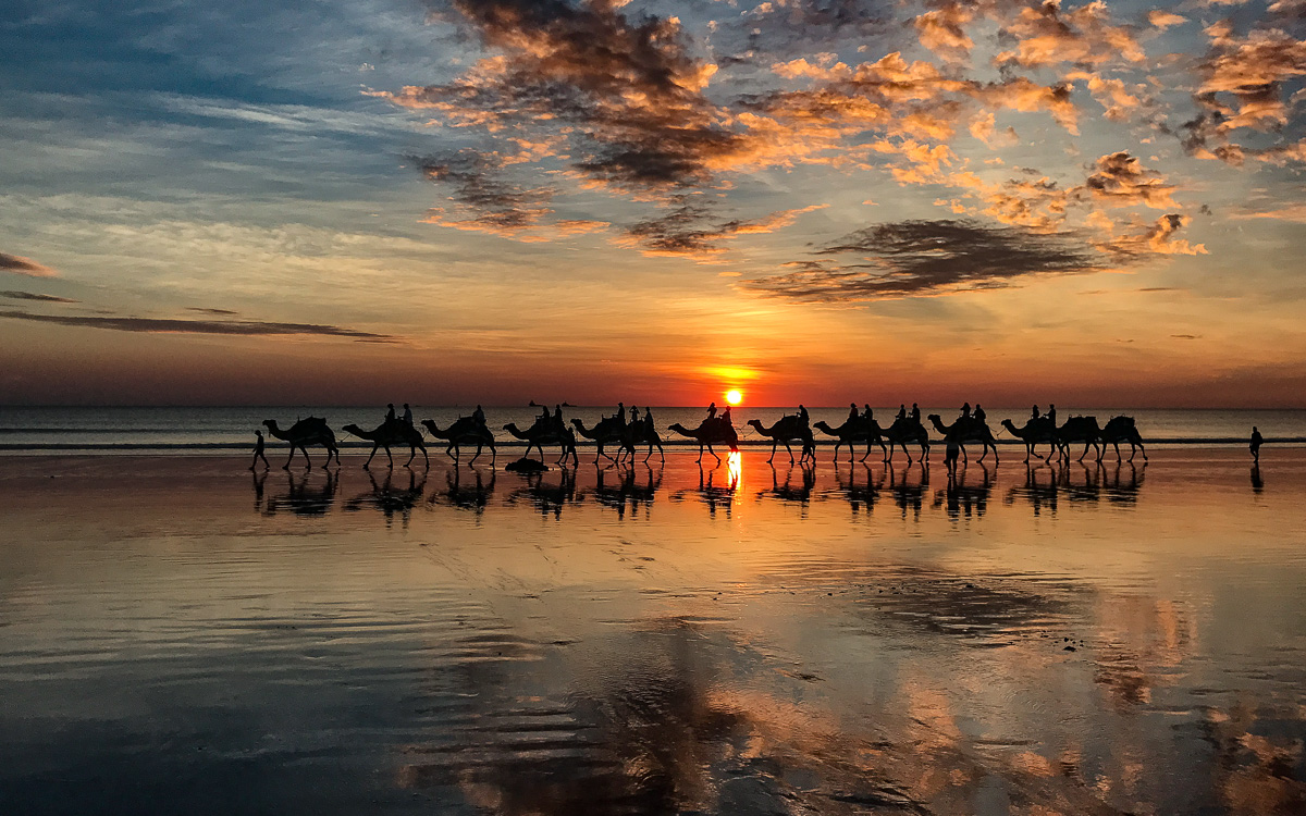 Cable Beach Sonnenuntergang Kamel Broome Australien