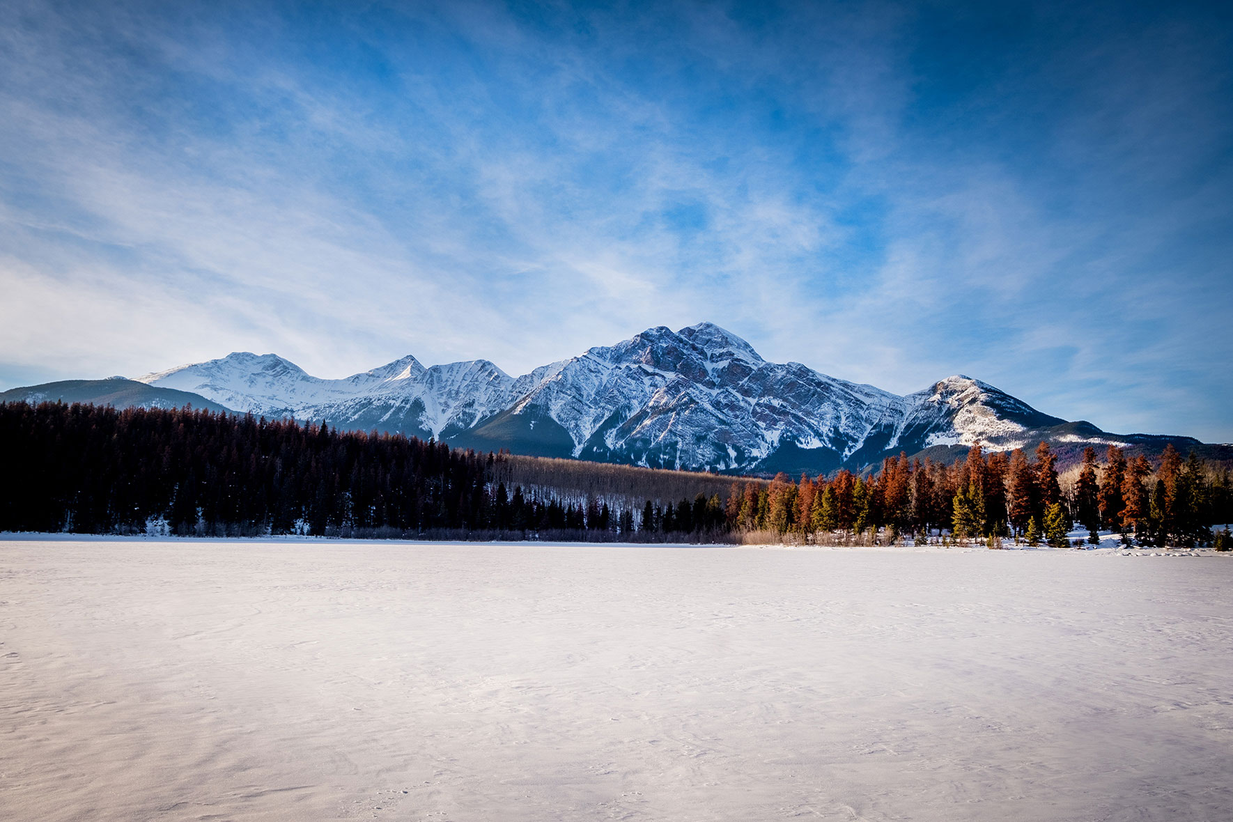 rocky-mountains-jasper-winter