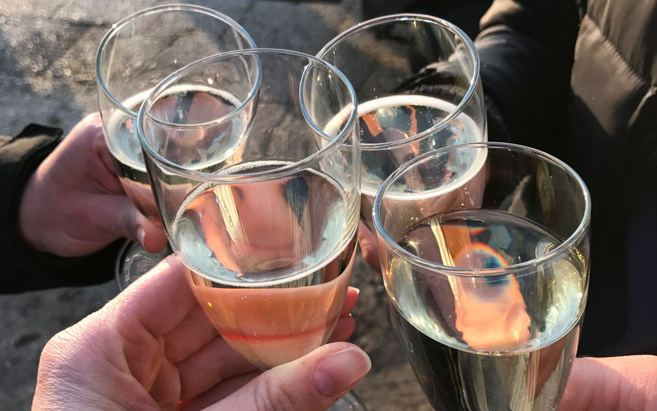 Holland Lekkerradeln Sektempfang