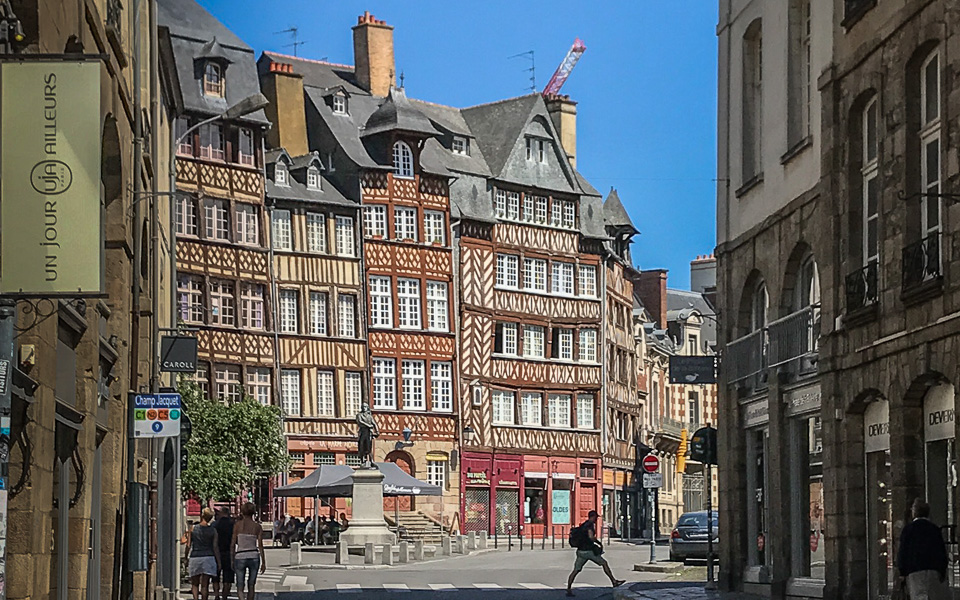 Place du Champ Jaquet Rennes Bretagne