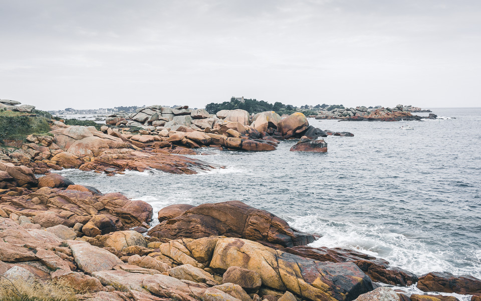 Rosa Granitküste Bretagne