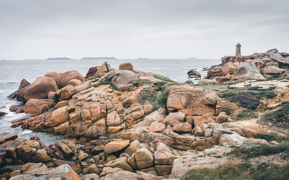 Leuchtturm Mean Ruz Rosa Granitküst, Bretagne