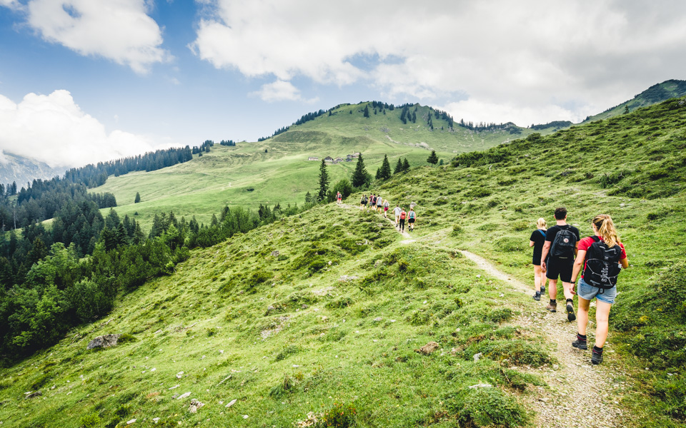 grosses-walsertal-wandern-sonntag-stein