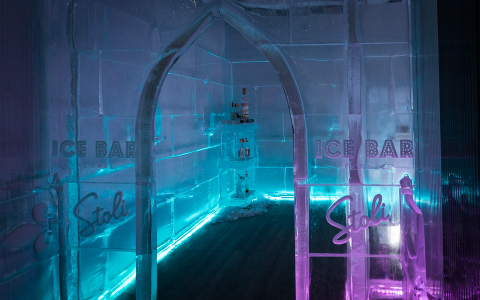 fernie-ice-bar