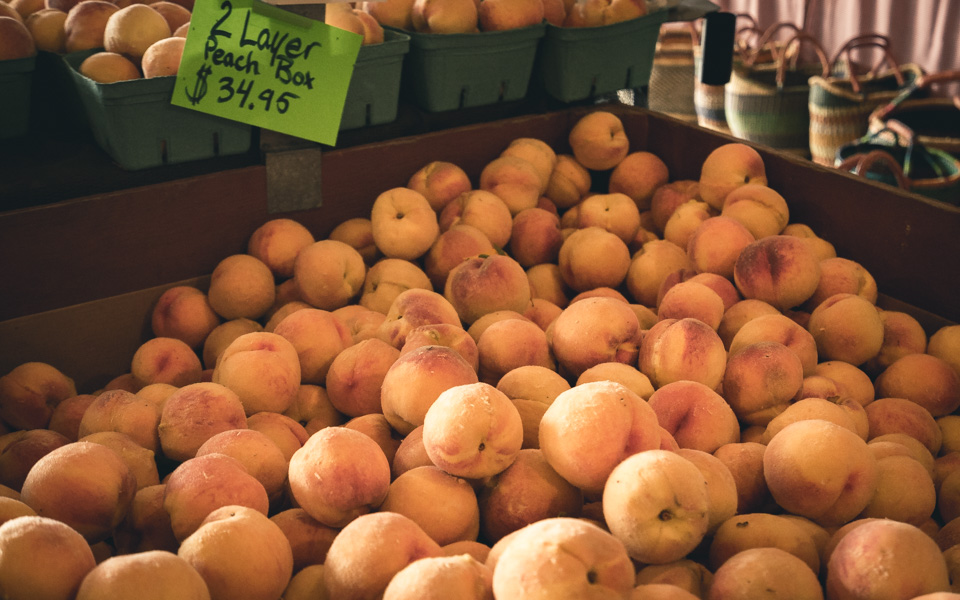 kootenay-rockies-farmen-pfirsiche