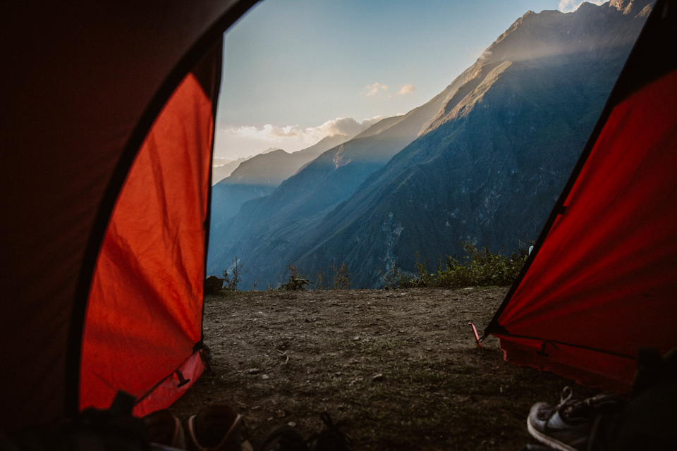 peru-reisebericht-choqueciaro-trek-ausblick-zelt