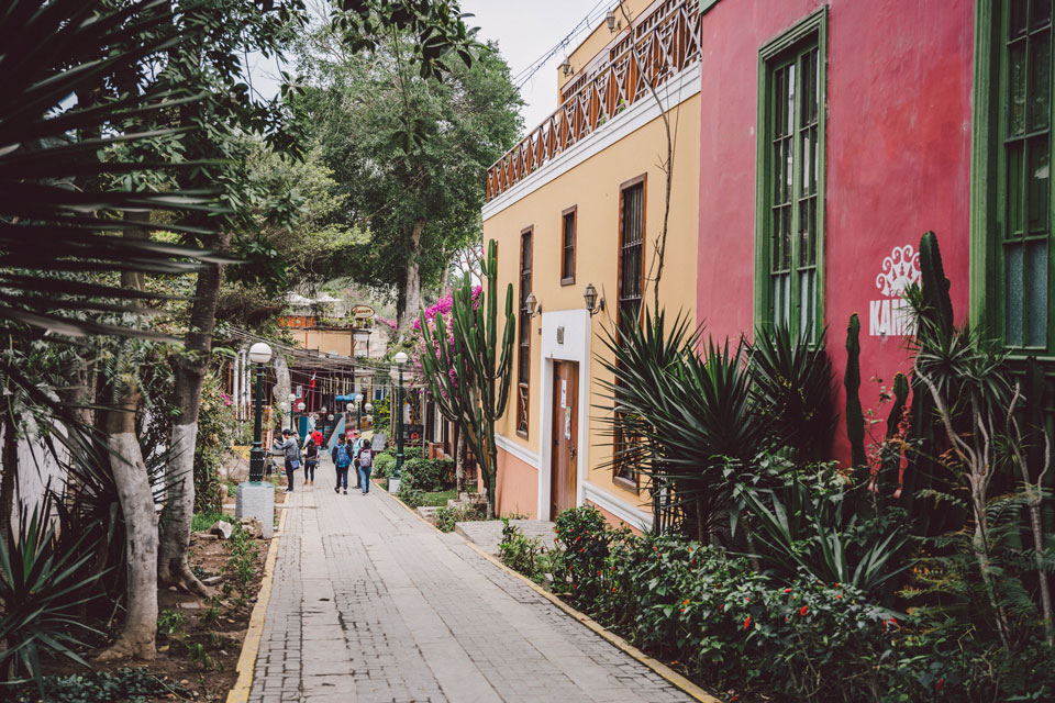peru-reisebericht-lima-baranco-street-walk