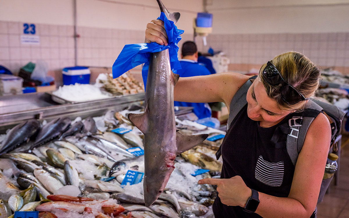 abu-dhabi-fischmarkt