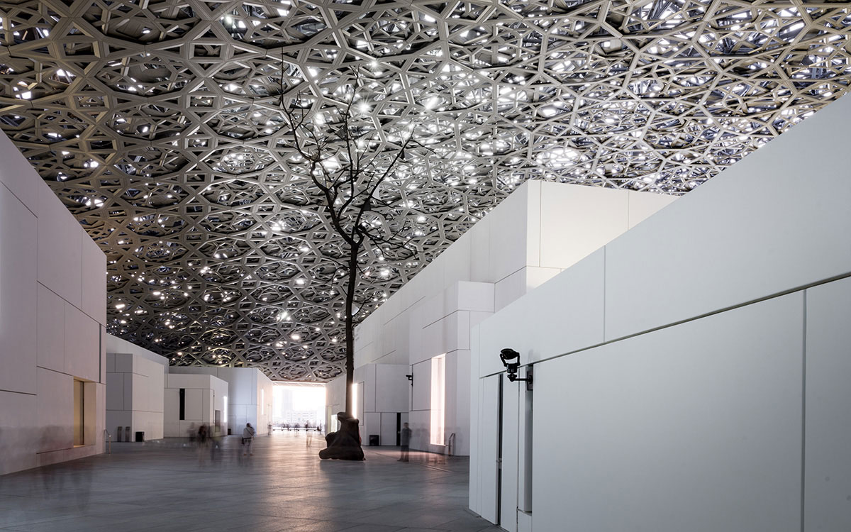 Louvre Abu Dhabi innen Dach