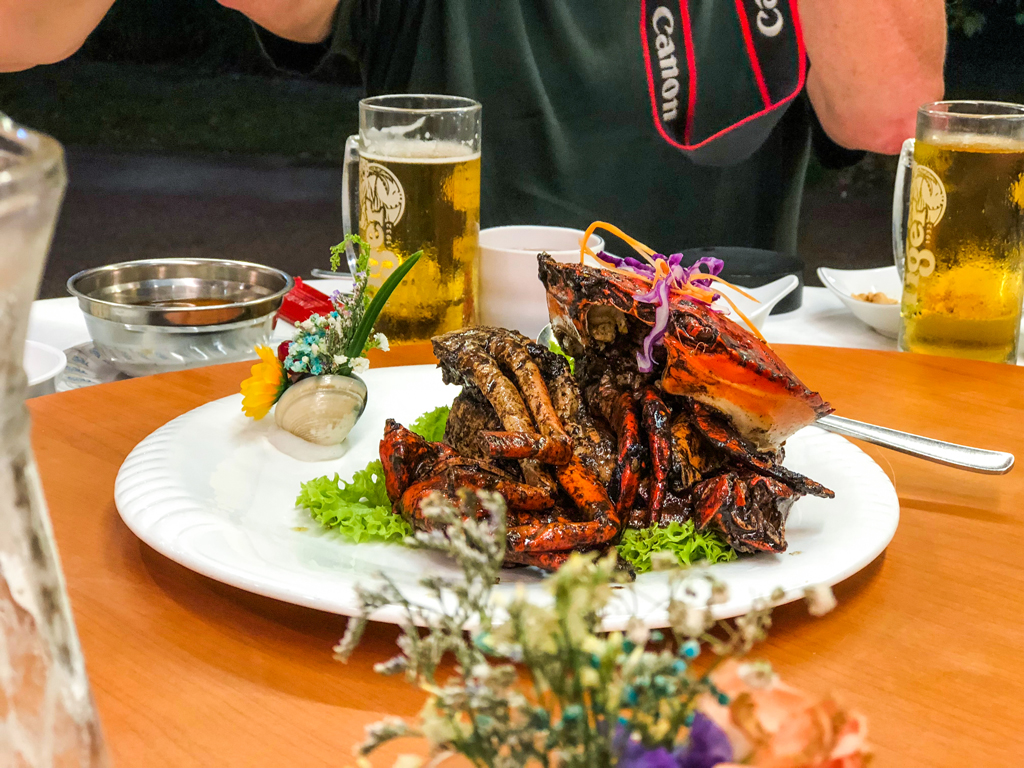 "Black Pepper Crab" im Long Beach Seafood Restaurant Singapur