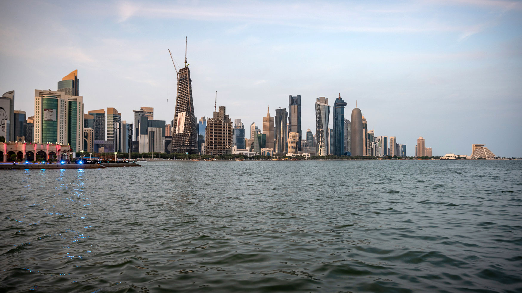 Ausblick Dhau auf Al Mourjan und Skyline Doha