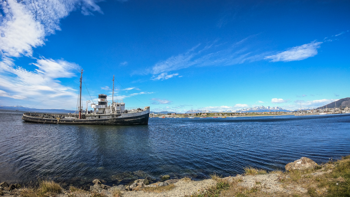 Schiffswrack Hafen Ushuaia