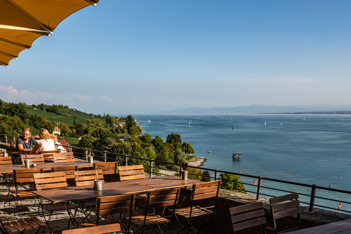 biergarten-staatsweingut-meersburg